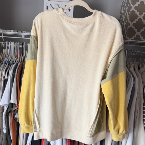 Very J Colorblock Top - Picture 5 of 6